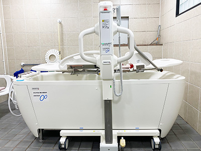 1階/リクシー(スタンダードタイプ浴槽・片持型ストレッチャー)