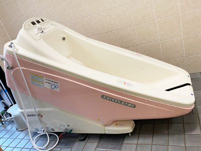 3階/スクーピングバス カトレア (フルリクライニング式入浴用車椅子 2台)